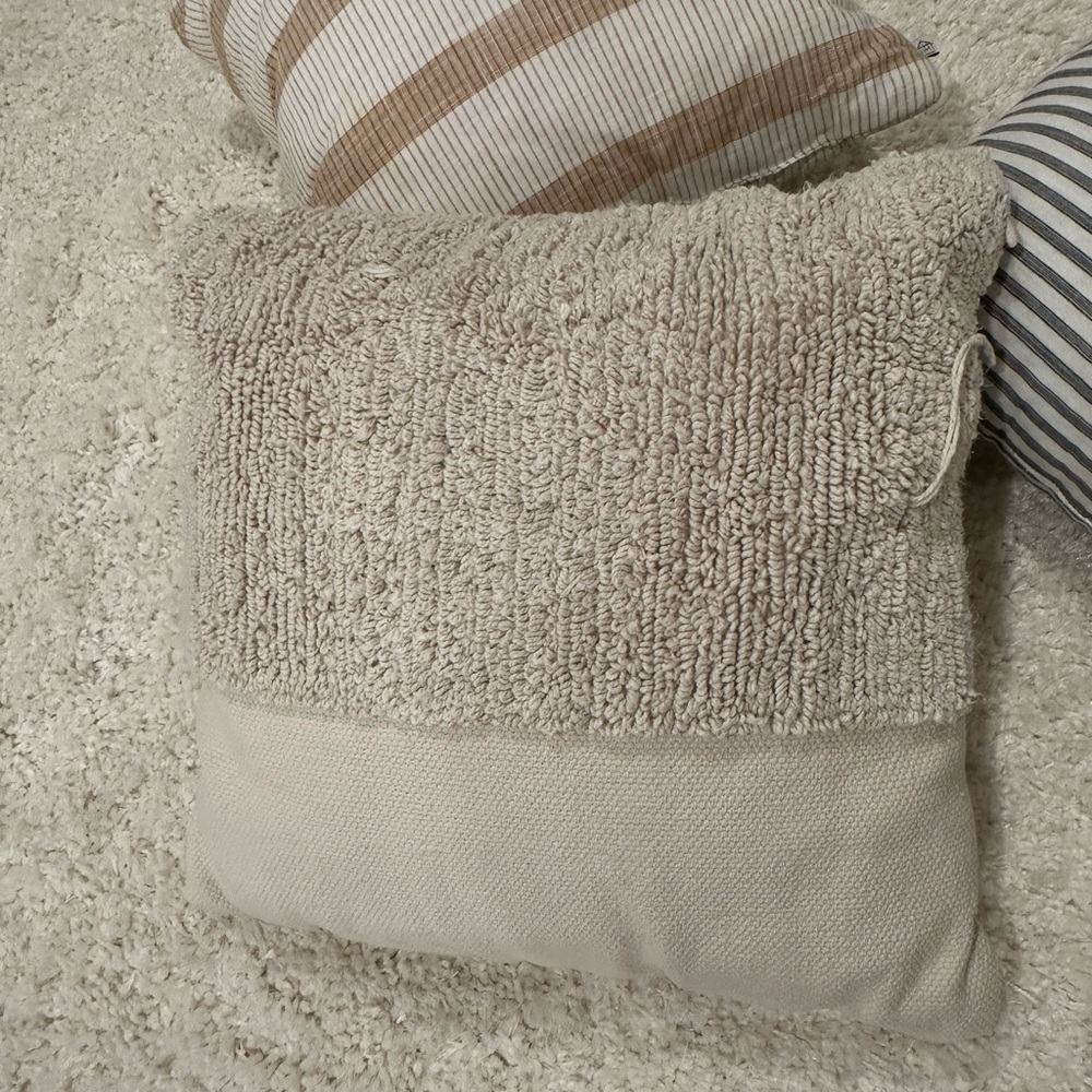 PILLOWS